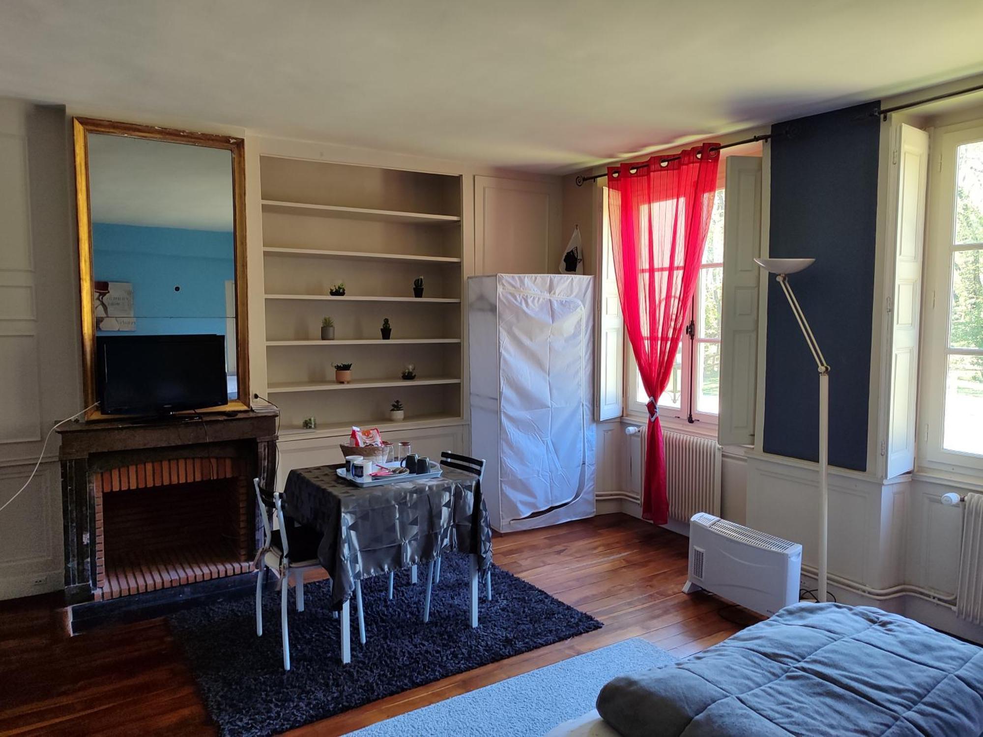 Chambres D'Hotes Chez Sylvie Donnemain-Saint-Mames 외부 사진
